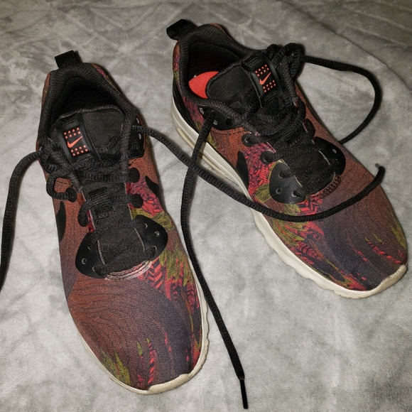 Nike Airs - Picture 2 of 3